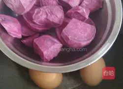 Illustration of how to make purple sweet potato cake 1