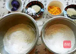 Illustration of how to make pumpkin and purple sweet potato double-color rolls 1