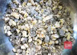 Illustration of how to make pumpkin noodle walnut brown sugar buns 12