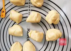 Illustration of how to make purple rice waffles 5