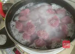 Illustration of how to make purple potato dumplings 14