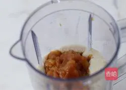Illustration of how to make caramel banana mousse 12