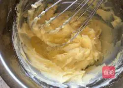 Walnut Soufflé Cookies Recipe Illustration 3