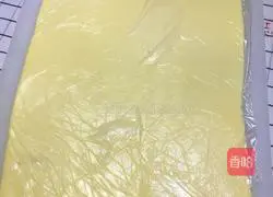 Illustration of how to make egg tart crust 3