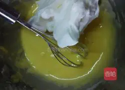 Chiffon Cake Recipe Illustration 5