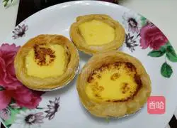 Illustration of home-made egg tarts 7