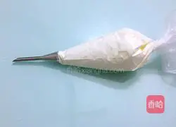 Illustration of how to make chocolate eclairs 16