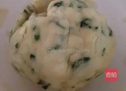 Illustration of how to make green onion thin biscuits 3