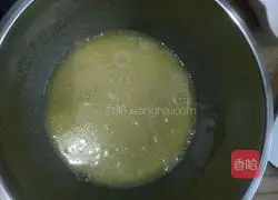 Illustration of how to make hollow latte art chiffon cake 4