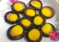 Illustration of how to make mushroom egg tart 2
