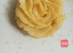 Illustration of how to make fragrant coconut cookies 8