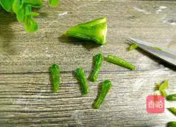 Illustration of how to make small pumpkin snacks 15