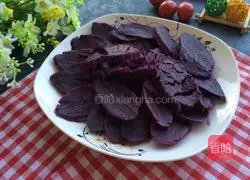 Illustration of how to open purple sweet potato 5