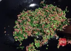 Illustration of how to make fried purple sweet potato rice with eggs 6