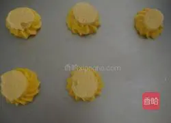 Illustration of how to make crispy puffs 9