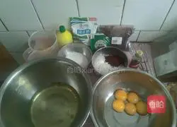 Chocolate Hollow Chiffon Cake Recipe Illustration 2