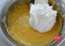 Illustration of how to make pumpkin seed cupcakes 8