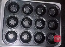 Illustration of how to make water-free and oil-free soft cakes 6