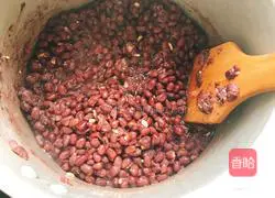 Illustration of how to make homemade red bean paste 3