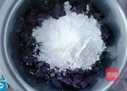 Illustration of how to make purple sweet potato balls 4