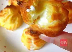 Illustration of how to make puffs 14