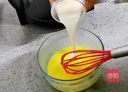 Illustration of how to make pandan waffles 6