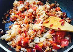 Illustration of how to make tomato and cheese baked rice 8