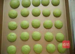 Illustration of how to make spinach puree mini cakes 15