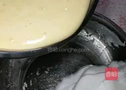 Illustration of how to make eight-inch chiffon cake 15