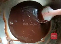 Illustration of how to make chocolate muffins 9