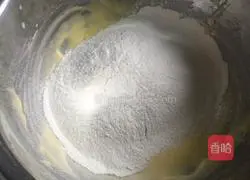 Illustration of how to make peanut condensed milk biscuits 6