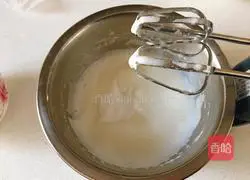 Illustration of how to make meat floss cake 8