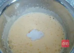 Illustration of how to make egg yolk biscuits 3