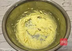 Illustration of how to make two-color honey cookies 2