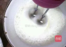 Chiffon Cake Recipe Illustration 5