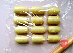 Illustration of how to make bean paste open cake 11