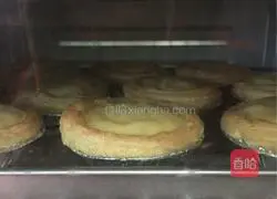 Illustration of how to make original whole egg tart 9