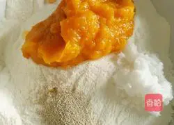 Illustration of how to make pumpkin buns 2