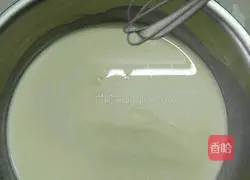 Illustration of how to make flavored egg tart liquid 8