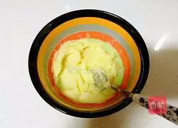 Illustration of how to make salty potato biscuits 3