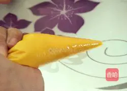 Illustration of how to make egg yolk biscuits (complementary food for 9-month-old babies) 7