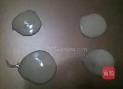 Illustration of how to make cashew protein crackers 8