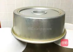 Illustration of oil-free cocoa chiffon cake 21