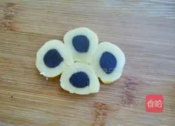 Paw print cookies Illustration of how to do it 7
