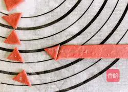 Illustration of how to make piggy bean paste buns 10