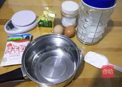 Illustration of how to make lightning puffs 1