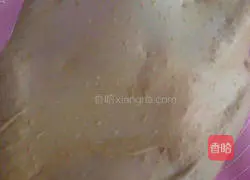 Illustration of how to make raisin brown sugar whole wheat toast 1