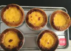 Illustration of how to make home egg tarts 9