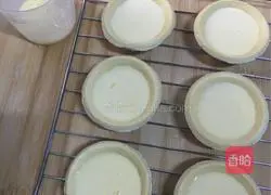 Illustration of how to make egg tarts 9
