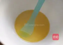 Illustration of how to make egg tarts (kumquats and raisins) 2